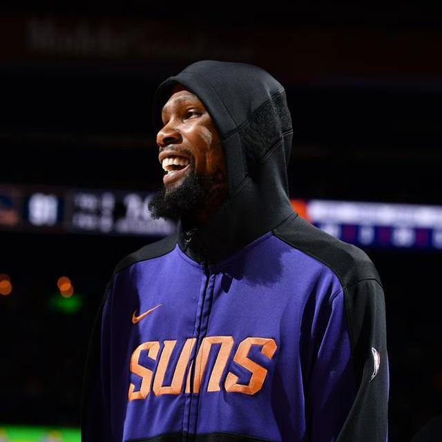 爱游戏下载app-刷新纪录引发热议！，杜兰特在中国队比赛中险胜全场沸腾不已(杜兰特vs中国队)